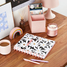 將圖片載入圖庫檢視器 Bright Type Big 12 Month Planner