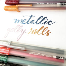Cargar imagen en el visor de la galería, Sakura Gelly Roll Pen Set Hot Metallic - 5 Pack
