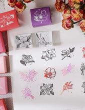 Cargar imagen en el visor de la galería, Flower Print Random Stamp
