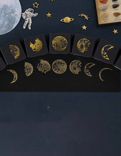 Cargar imagen en el visor de la galería, 1pc Moon Pattern Random Stamp
